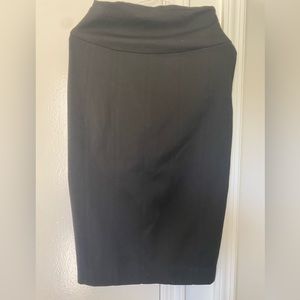 S🚫LD Pre loved Zara pencil cut skirt. Size 26, Small, in good condition
